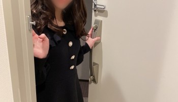 [fc2-ppv 1758998]【夢叶えます♪】いきなり玄関でダブル即尺。笑顔一級品の美少女がファンのご自宅へお伺いします。がっつり中に出されて妊〇不可避