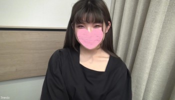 [fc2-ppv 1801647]初撮り♥️完全顔出し♥️ロングヘアーが似合う専門学生20歳♥️美脚＆美尻の色白美少女の献身的なフェラ＆生エッチ初体験♥️無断で中出しされた精液をドクドク吐き出す無毛マンコの膣口がエロすぎます♥️♥️ FC2-PPV-1801647