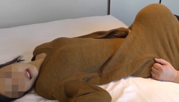 FC2PPV-1459936 妊娠の為に他人棒の精液でもいいと思ってる若妻　完全版