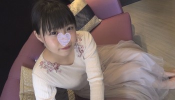 FC2PPV-1484431 もも24歳　愛嬌たっぷりロリ系パイパン幼妻に大量中出し