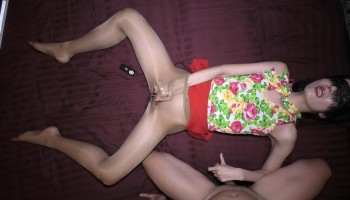 FC2PPV-1537734 遂に成功しました。「ねぇ！どうしても撮りたいの？」「うん、繋がってる所をね」超光沢パンスト直穿きで夢が叶いました。