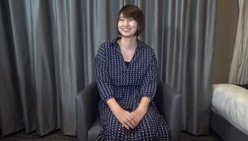 FC2PPV-1555694 九州のレズ学生ちゃん❤️３年振りの男性に大緊張❤️健康的な女子の未開発な膣に肉棒の快感を性教育❤️人生初の中イキ❤️同時絶頂生中出し