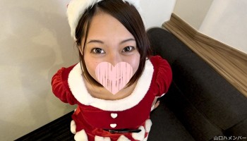 FC2PPV-1601994 アカリちゃん22歳サンタコスで中出しクリスマスプレゼント壁薄ホテルで喘ぎ声我慢させながらメリクリガン突き中出しクリスマス